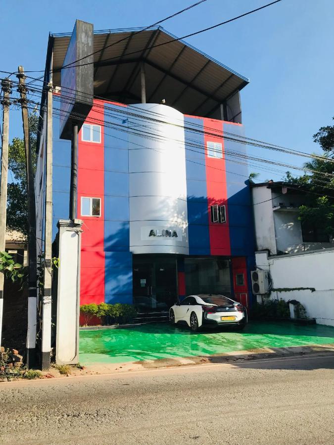 Alina Budget Hotel Kaduwela Extérieur photo