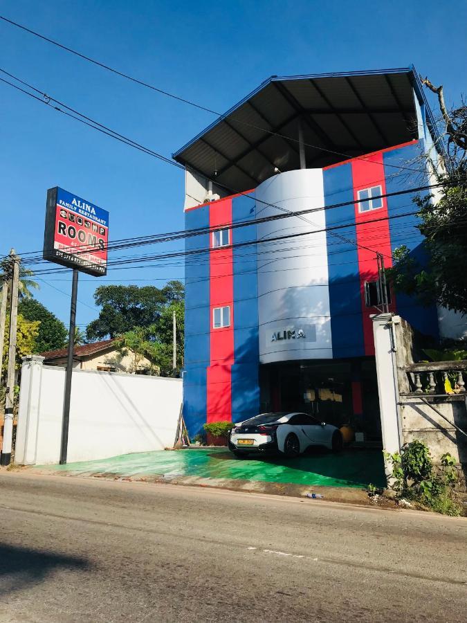 Alina Budget Hotel Kaduwela Extérieur photo