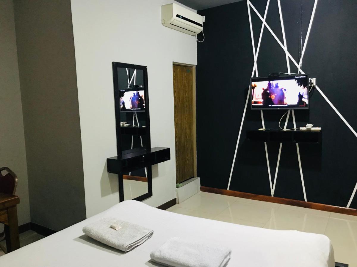 Alina Budget Hotel Kaduwela Extérieur photo