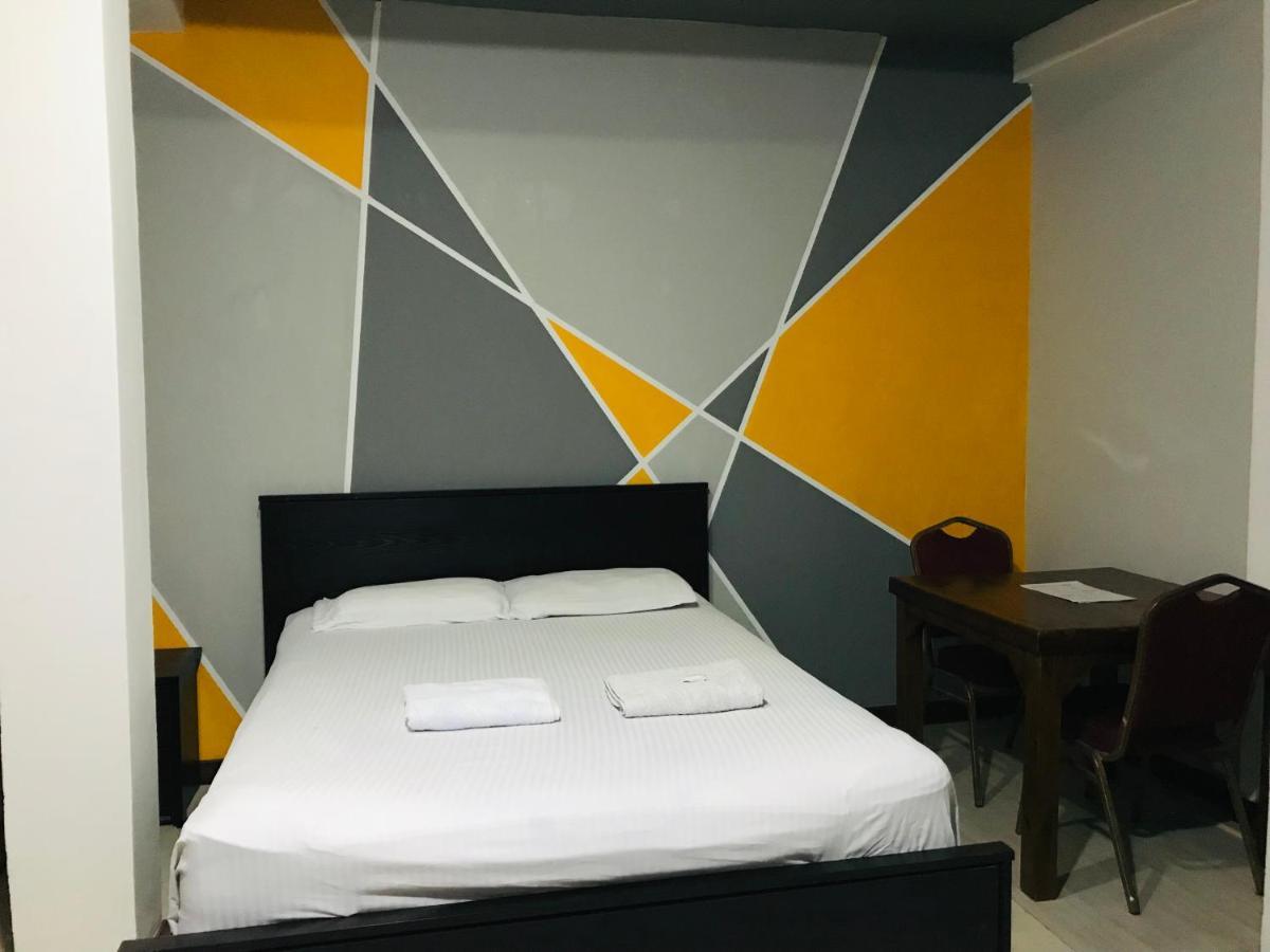 Alina Budget Hotel Kaduwela Extérieur photo