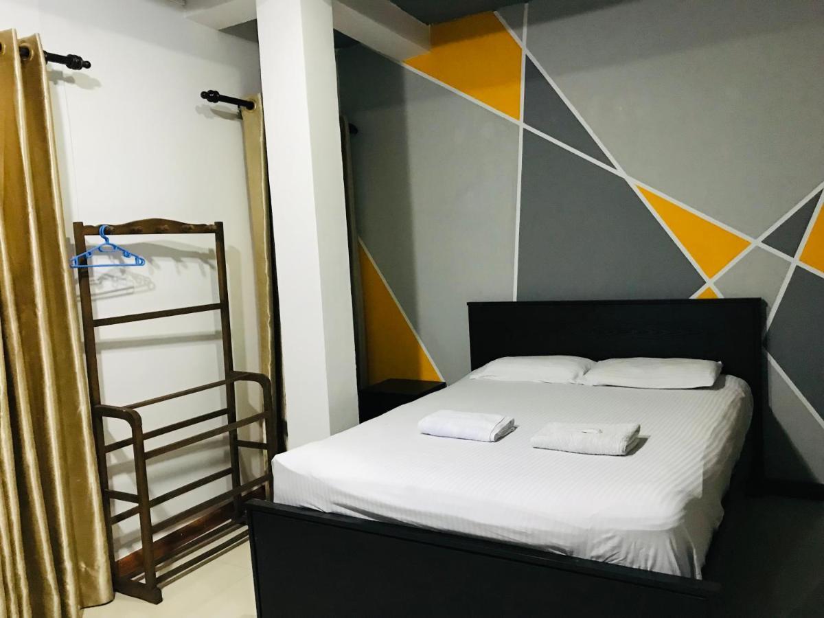 Alina Budget Hotel Kaduwela Extérieur photo