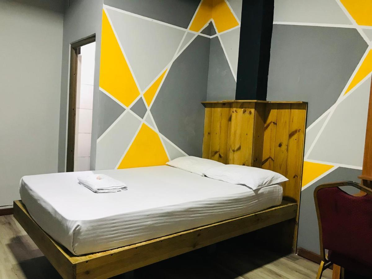 Alina Budget Hotel Kaduwela Extérieur photo