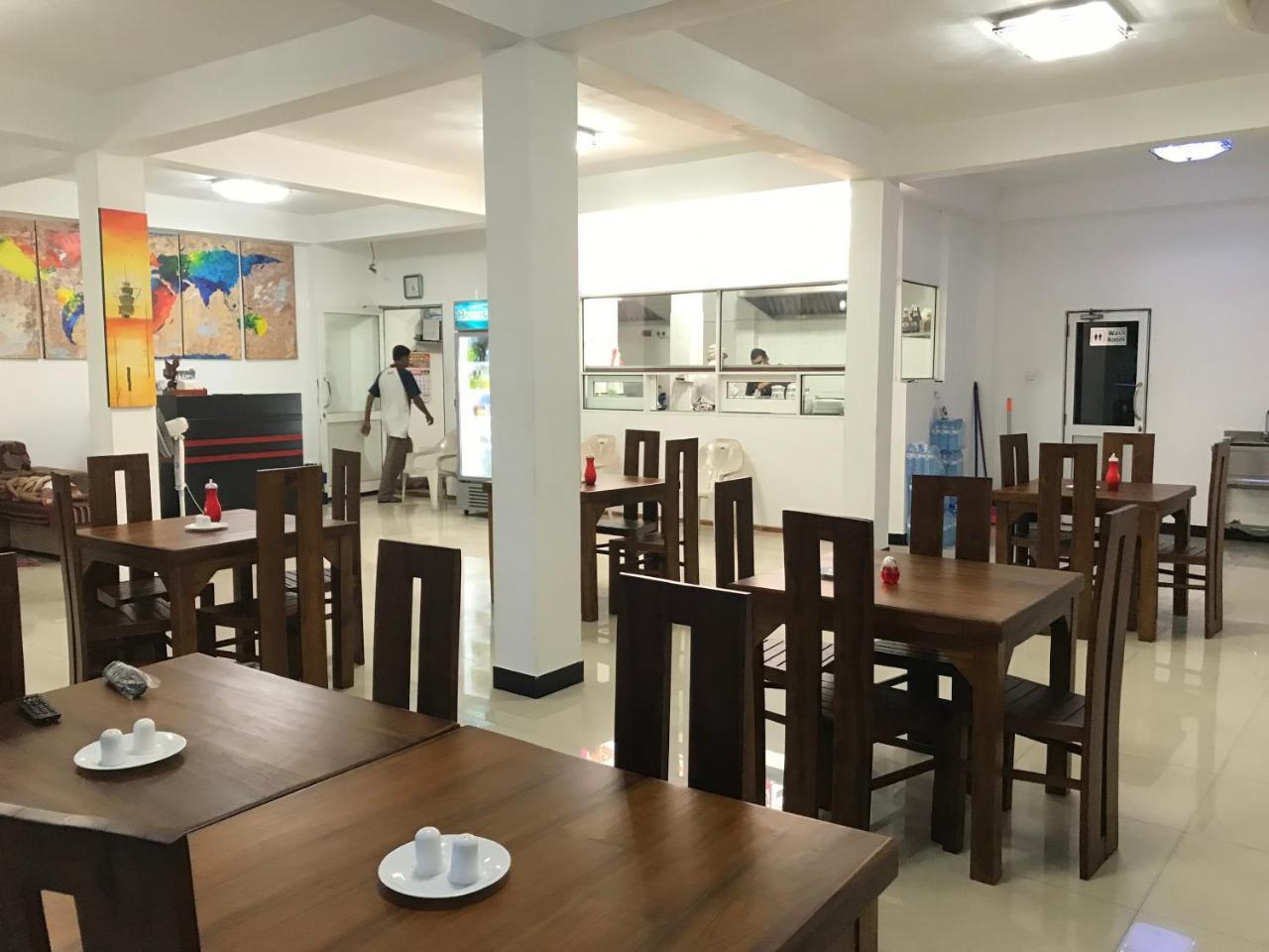 Alina Budget Hotel Kaduwela Extérieur photo