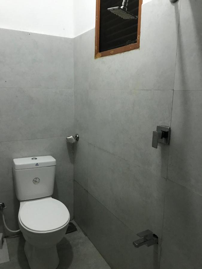 Alina Budget Hotel Kaduwela Extérieur photo